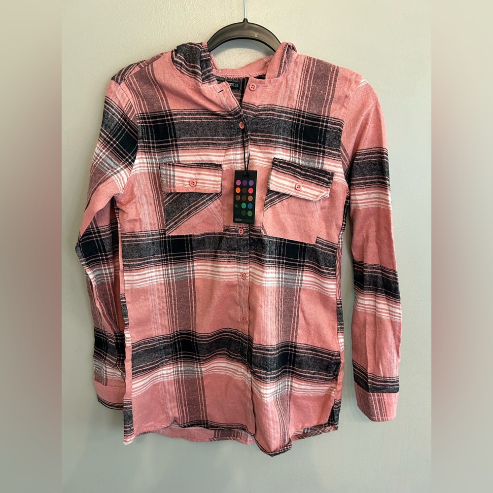 NWT Green Goddess Abbie Coral plaid flannel hoodie top size M